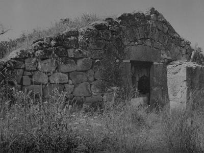 2014-12-04 19.56.49  CASTELLDANS. CABANA COBERTA AMB VOLTA DE CANÓ, DATA CONSTRUCCIÓ 1858.