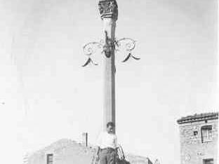 castellcreu  LA CREU DE LA PLAÇA.