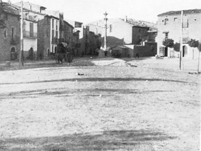 fulleda0016  PLAÇA DE CASTELLDANS AL VOLTANT DE 1920.