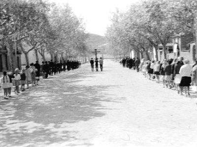 Castelldans processo passeig  UNA PROCESSÓ AL PASSEIG.