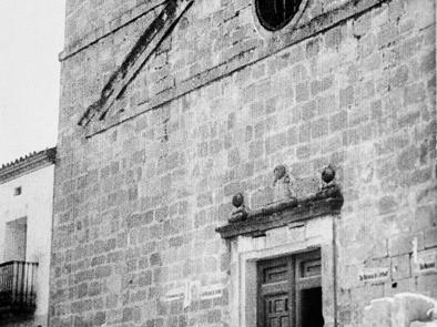 EsglesiaEscales  L'ENTRADA ANTIGA AMB LES ESCALES.