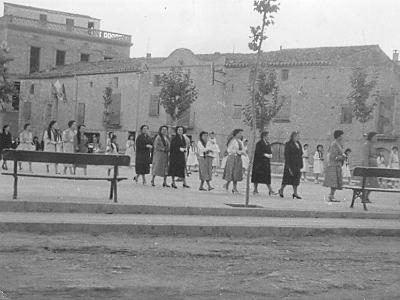 sala20029  BONA VISTA DE LA PLAÇA DURANT UNA PROCESSÓ.
