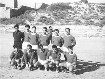 futbolalbages  EL PORTER NO SÉ QUI ES, MIQUEL VILADEGUT, JOSEP Mª "ANDRERA", BALDOMERA, JOSEP DOMENENCH "PANÇE" I EL PEPITO MOR D'ASPA. ABELARDO "XENXO", ALEJANDRO, ANIBAL, LLUÍS ANTEQUERA I SISCO FALCO "SERENET".