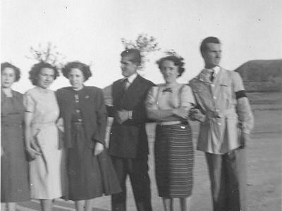 Duran0005  PEPETA MASIP, PEPETA RUBIÓ "VIVIANA", (?), SERAPI DURAN, RAMONA SALA I JOSEP BELLET.