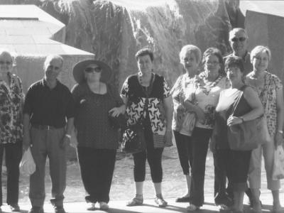 EscanerB  ENRIQUETA BENAIGUES, JOSEP BARBERA, CARME SIMÓ, PEPITA JOVÉ, CARME BOTÉ, JOSEFA BONET, JOSEP REBULL PONS, MONTSE RUÉ ORRIOLS I Mª tERESA JOSA.