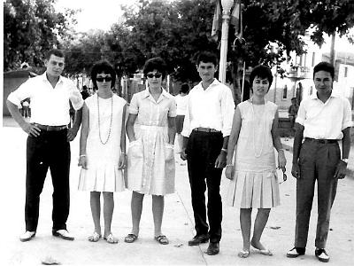 RamonFlix -015  (?), SOFIA MIQUEL, Mª TERESA REBULL, BERTOMEU MANUEL, BALBINA BERNAUS I RAMON FLIX.