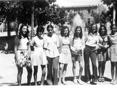 agost1972  AGOST DE 1972: MONTSERRAT BOSCH, ISABEL PRATS, ELISABET DE SABADELL, PEPITA JOVÉ, Mª ROSA MATEU, Mª CARME BELLET, ANTONIETA SANS I L'ESTER DE BARCELONA.