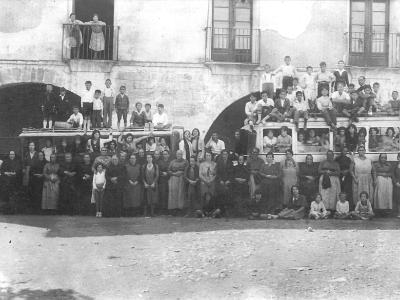 borgesfelipet  ELS COTXES DE LÍNIA A LES BORGES BLANQUES.