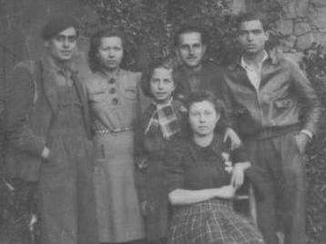 grupcarmeramona  RAMON GASOL, CARME MIQUEL, NATI SANS, FELIX SOLÉ, RAMON FALCÓ I RAMONA MIQUEL.