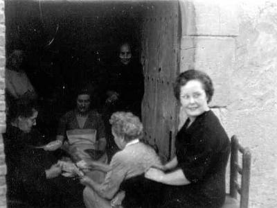 xato1960  JUGANT A CARTES A CAL XATO.
