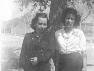 claudicar  LA CLAUDIA PONS I LA CARME MIQUEL.