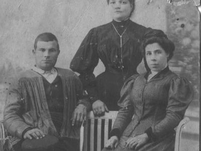 nohose  MANEL JOVELLS OLCÓS, DOMINICA COSTAFREDA BARBERÀ I LA SEVA GERMANA.