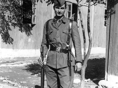 Triquell  JOSEP TRIQUELL SERÓ QUAN FEIA EL SERVEI MILITAR.
