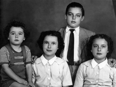 sansA0013  FRANCISCO, ANTONIETA, RAMON I MARIA LLOVERA.