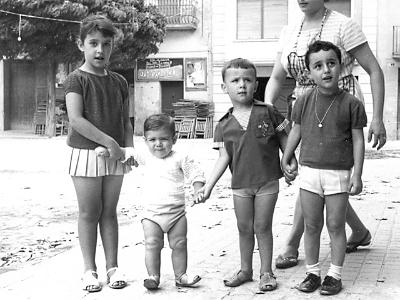 sansA0017  Mª ANTONIETA SANS, XAVIER SOLÉ, CONRAD SANS I CONRAD LLOVERA.