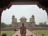 Itmad-Ud-Daulah31.JPG